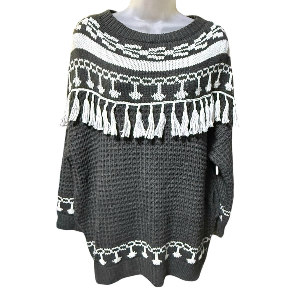 Listicle Oversized Boho Fringe Sweater Gray White Tassel Knit Pullover Large‎